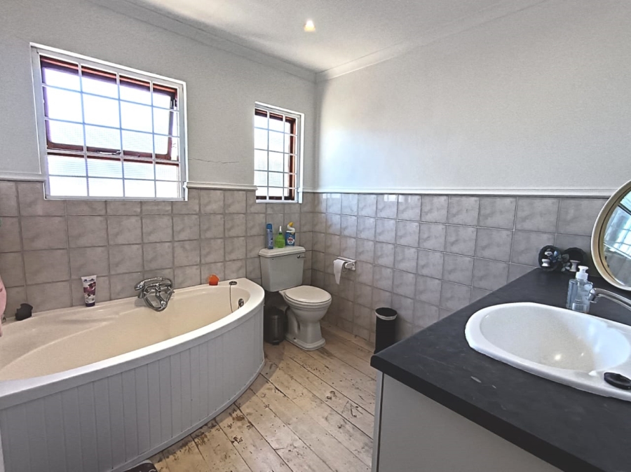 3 Bedroom Property for Sale in Charlo Eastern Cape
